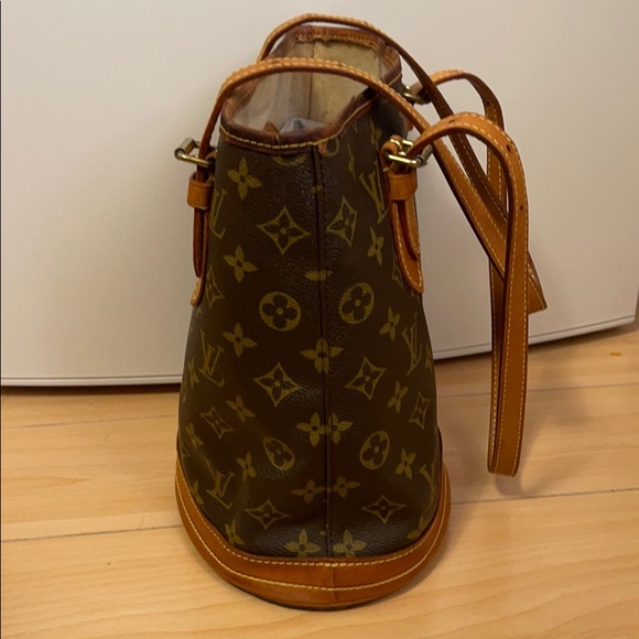 Vintage LV Bucket Bag - Authentic - Picture 4 of 9
